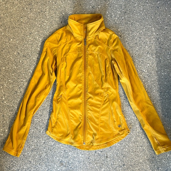 BuffBunny fitted jacket, yellow, size small - Picture 1 of 5